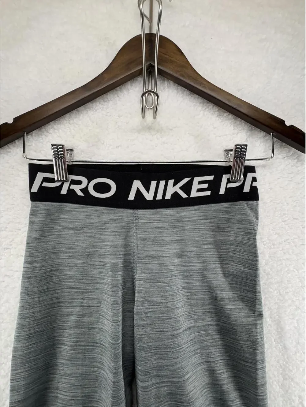 Nike Pro Womens Small Ankle Leggings Mid Rise Crop 7/8 Mesh Panel Gray